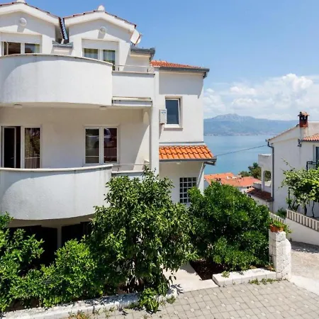Apartments Seka - With Parking