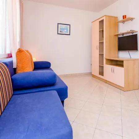 Apartments Seka - With Parking