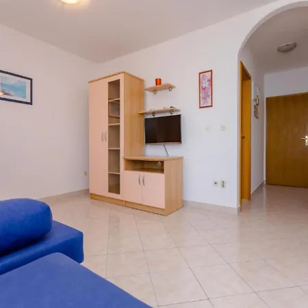 Apartments Seka - With Parking