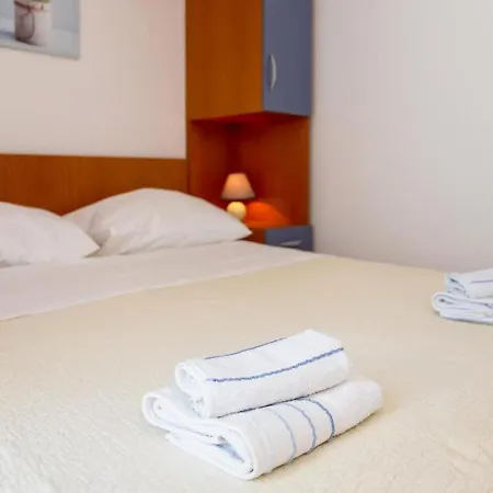 Apartments Seka - With Parking *