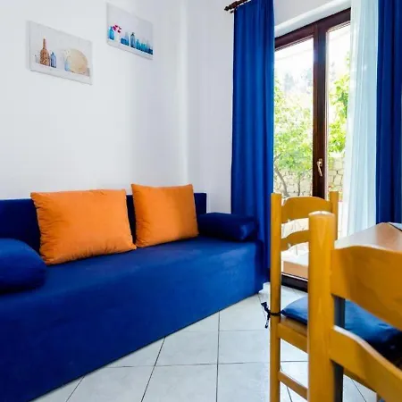 Apartments Seka - With Parking * Trogir