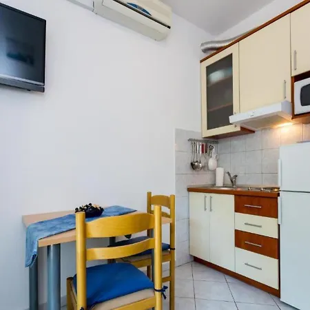 Apartments Seka - With Parking