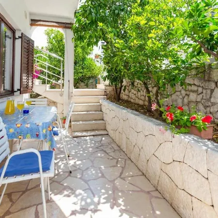 Apartments Seka - With Parking * Trogir