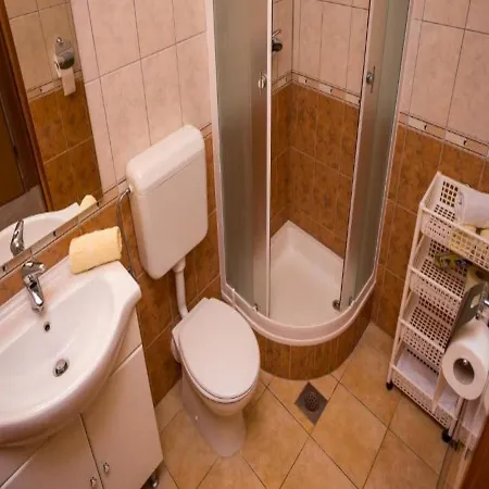 Apartments Seka - With Parking Trogir