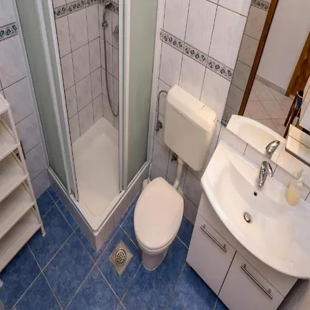 Apartments Seka - With Parking Apartmán Trogir